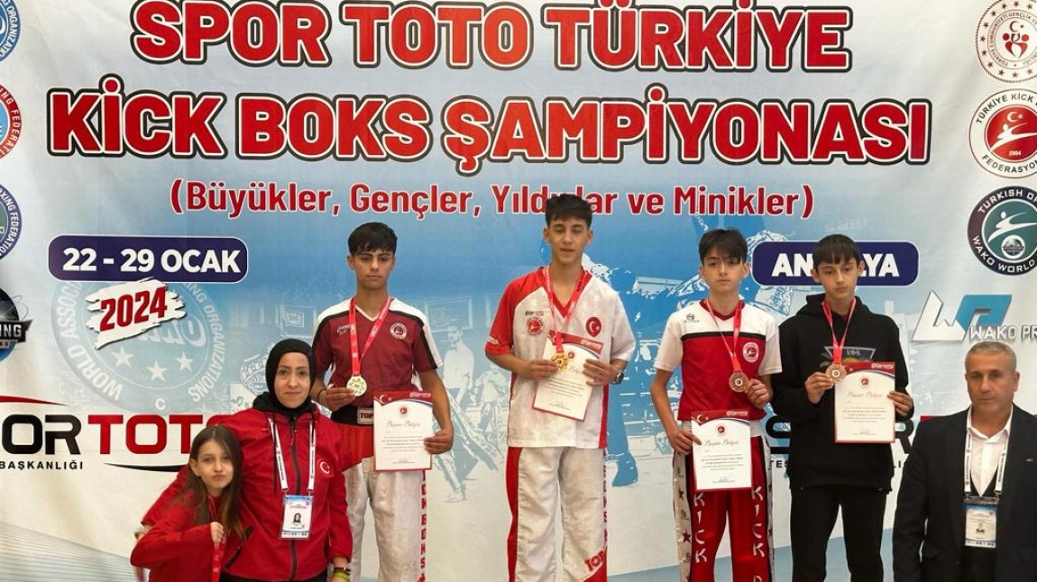 Kick Boks Türkiye 1.si Ahmet Kerem Çiçek 